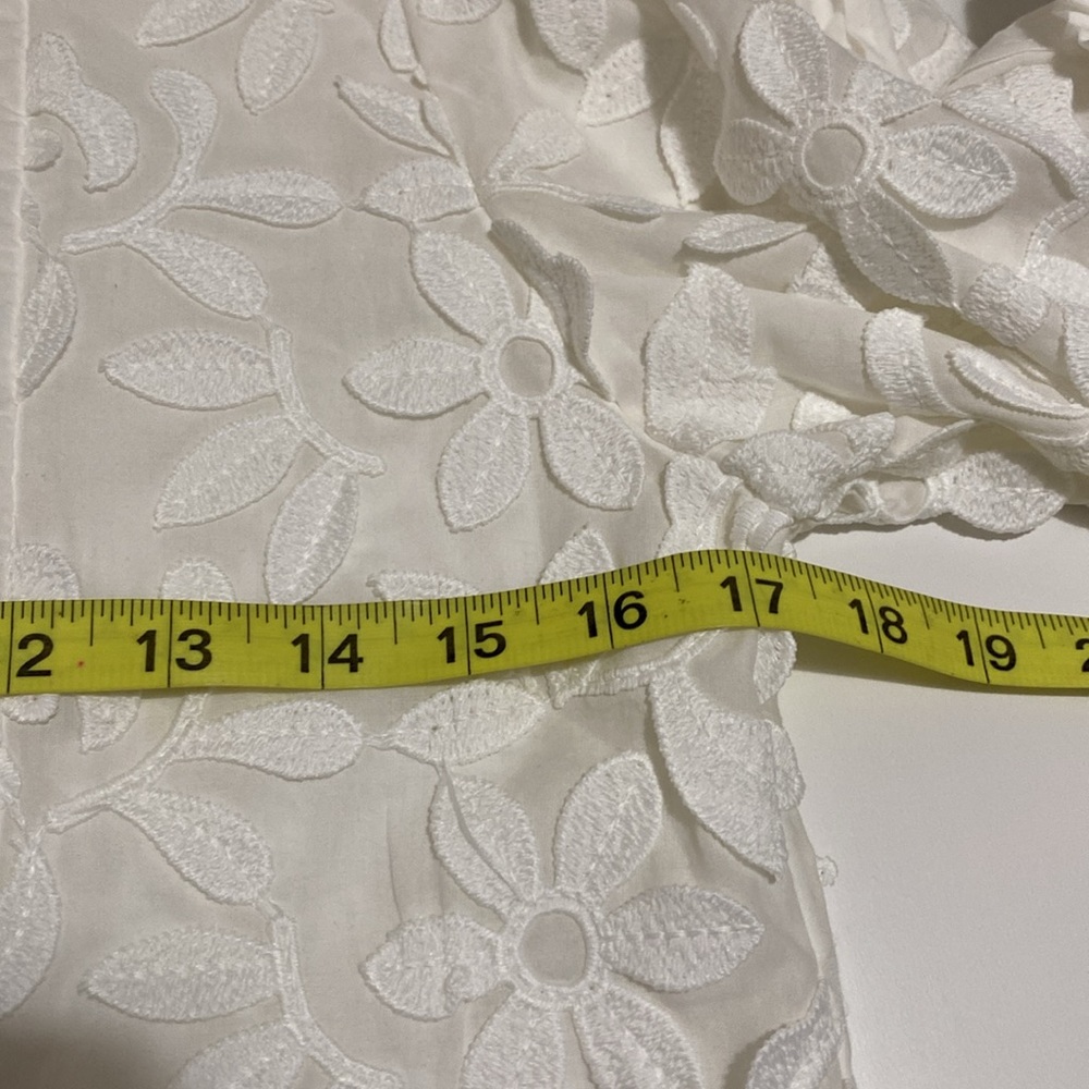 Waimari Magnolia Ruffled Floral Top - Picture 11 of 16